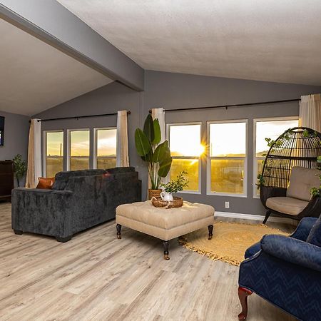 Magnificent & Tranquil Home, Mountain Views , 8 Mins To Casinos & River, Fire Pit, Bbq Bullhead City Exteriör bild