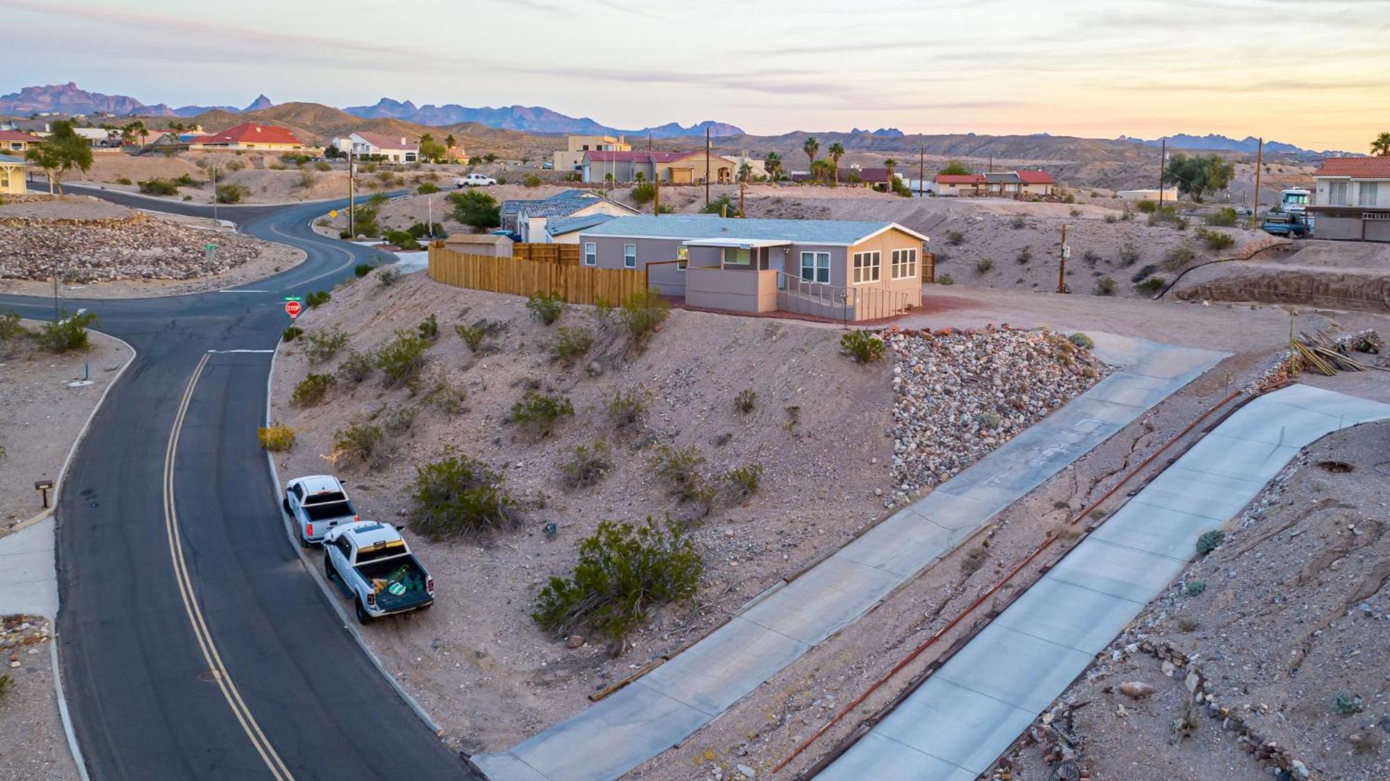 Magnificent & Tranquil Home, Mountain Views , 8 Mins To Casinos & River, Fire Pit, Bbq Bullhead City Exteriör bild