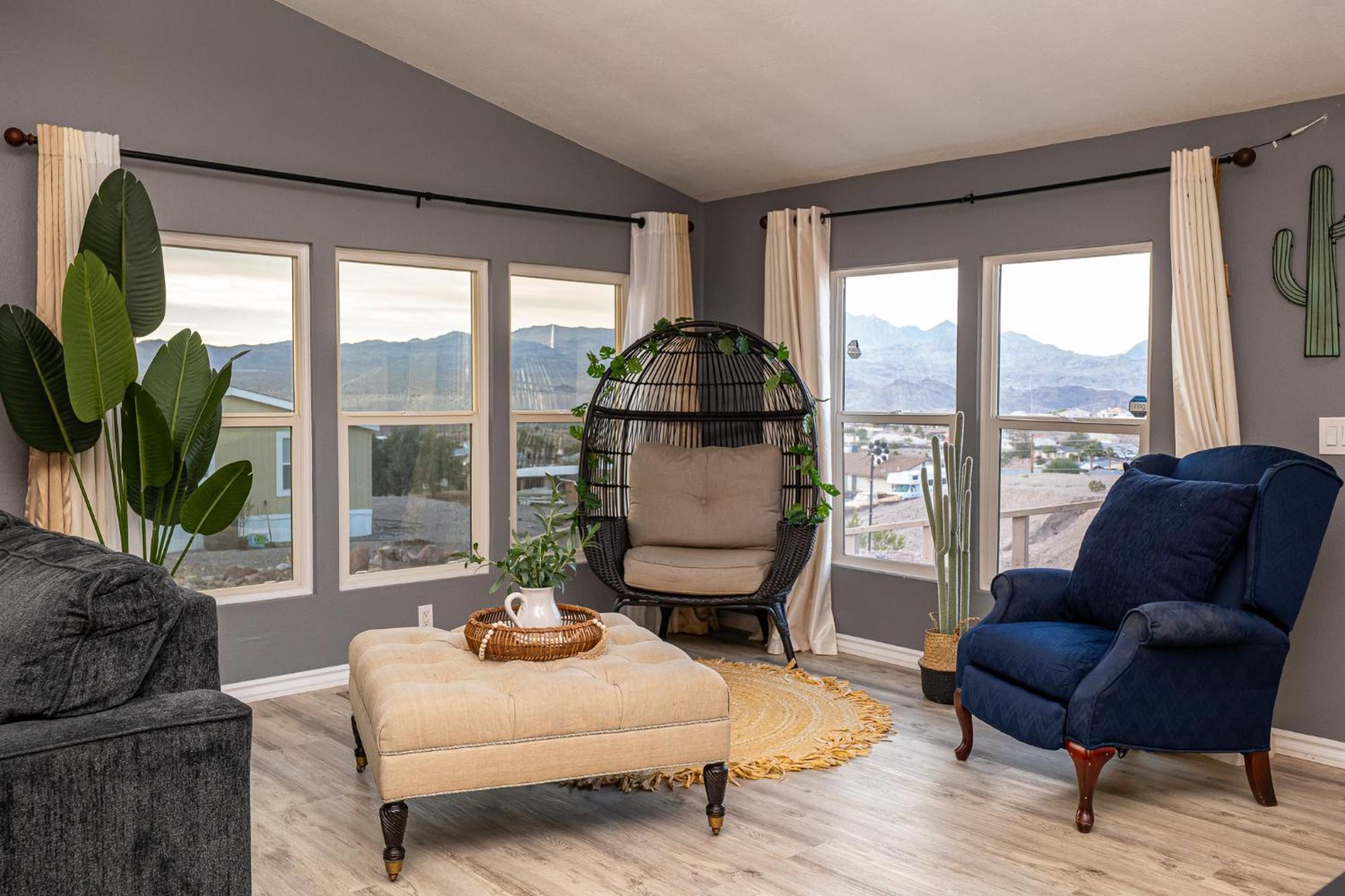 Magnificent & Tranquil Home, Mountain Views , 8 Mins To Casinos & River, Fire Pit, Bbq Bullhead City Exteriör bild